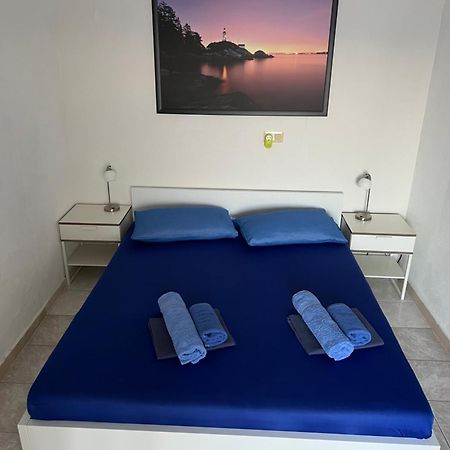 Villa Berlin Бол Екстер'єр фото